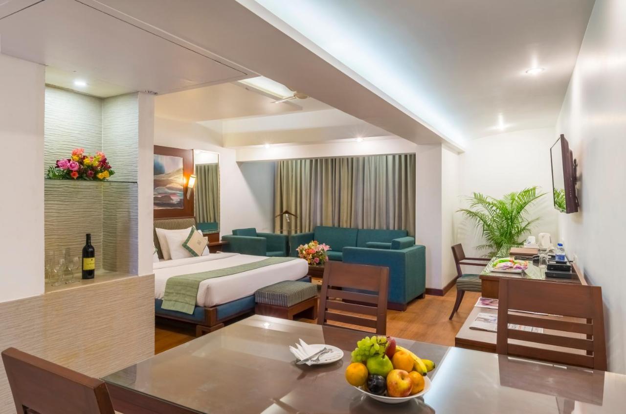 Hotel Hindusthan International, Bhubaneswar Zewnętrze zdjęcie