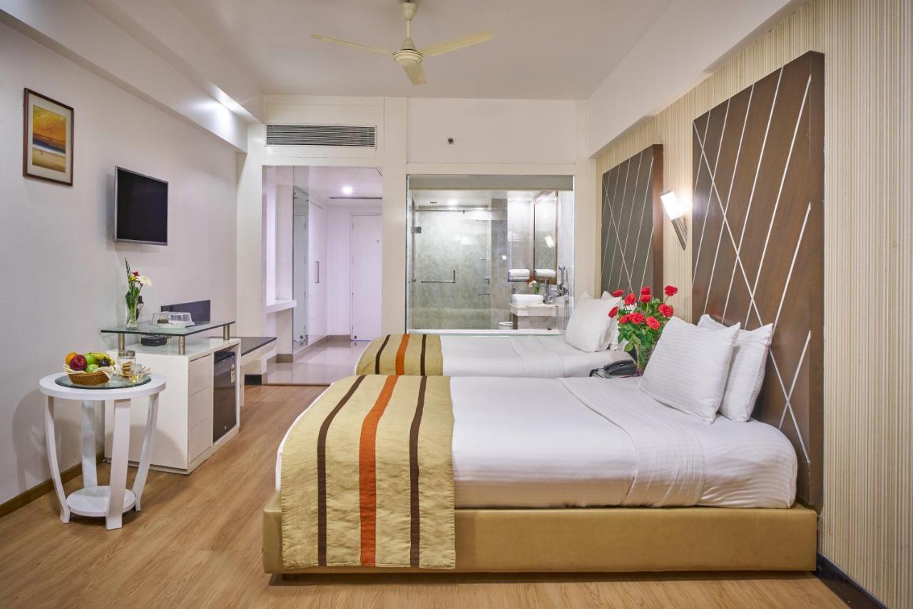 Hotel Hindusthan International, Bhubaneswar Zewnętrze zdjęcie